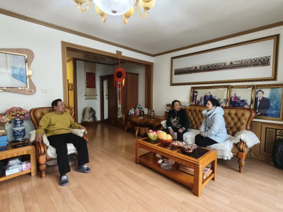 盟民委开展春节走访慰问活动