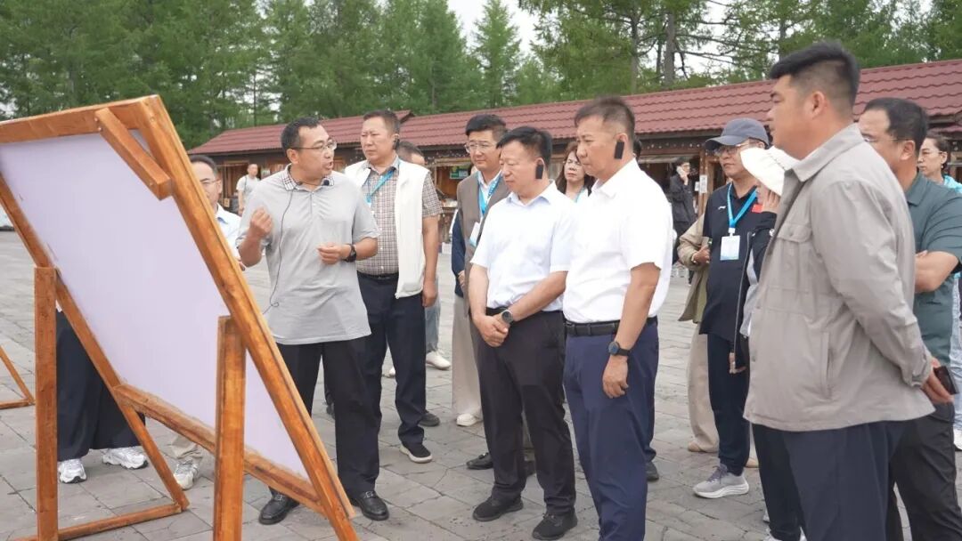 全区实施旅游促进各民族交往交流交融计划研讨交流暨优秀成果推介活动在阿尔山举办